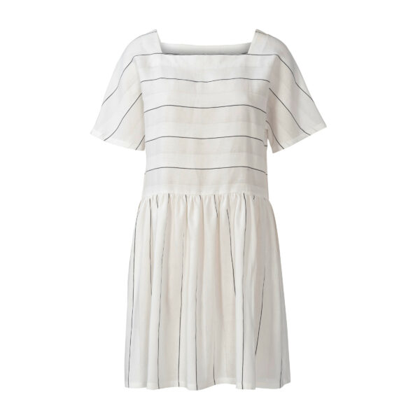Burda Style Schnittmuster Nr. 6117 - Shirt und Kleider mit Carrée-Ausschnitt – Bild 9