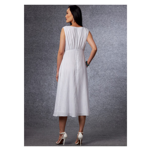 Vogue Schnittmuster V1699 - Kleid - Oberteil angeriehen - V-Ausschnitt – Bild 5