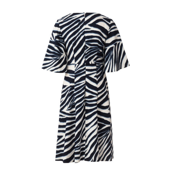 Burda Style Schnittmuster Nr. 6133 - Kleid - Kleider mit schwingendem Rock – Bild 7