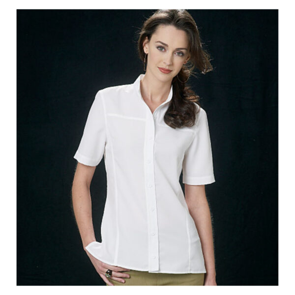 Vogue Schnittmuster V8689 - Blusenvarianten - Hemdbluse – Bild 4