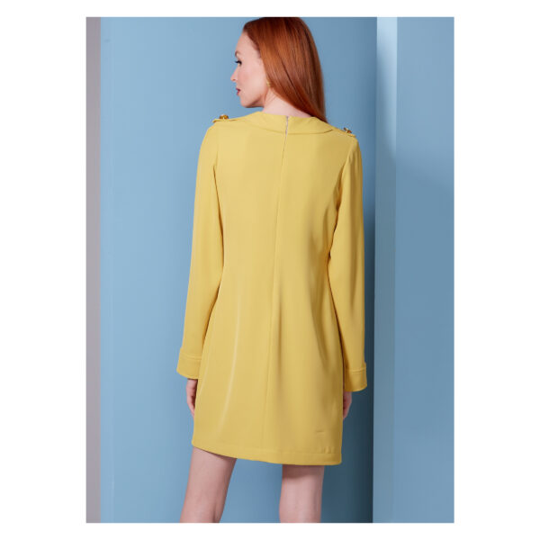 Vogue Schnittmuster V1844 - Minikleid - schlichte Eleganz - aufgesetzte Patte am Ausschnitt – Bild 6