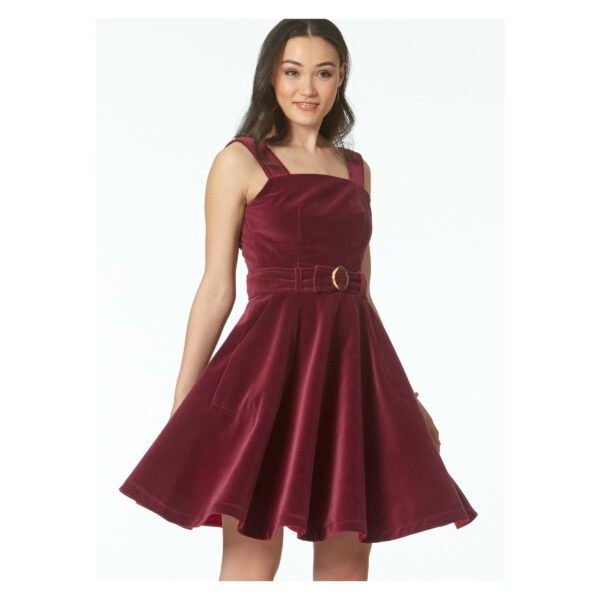 McCalls Schnittmuster M7626 - Kleid - Latzhose - Latzrock – Bild 2