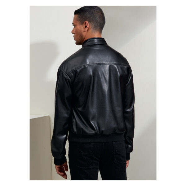 Vogue Schnittmuster V1877 - Jacke - sportlicher Blouson – Bild 6