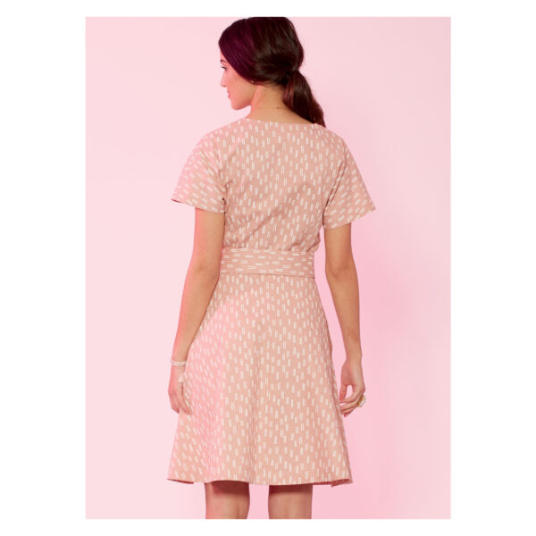 McCalls Schnittmuster M7920 - Kleid - schlicht - vorn geknöpft – Bild 7