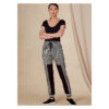 Vogue Schnittmuster V1828 - Hose - Jogginghose - Sporthose - Freizeithose – Bild 2