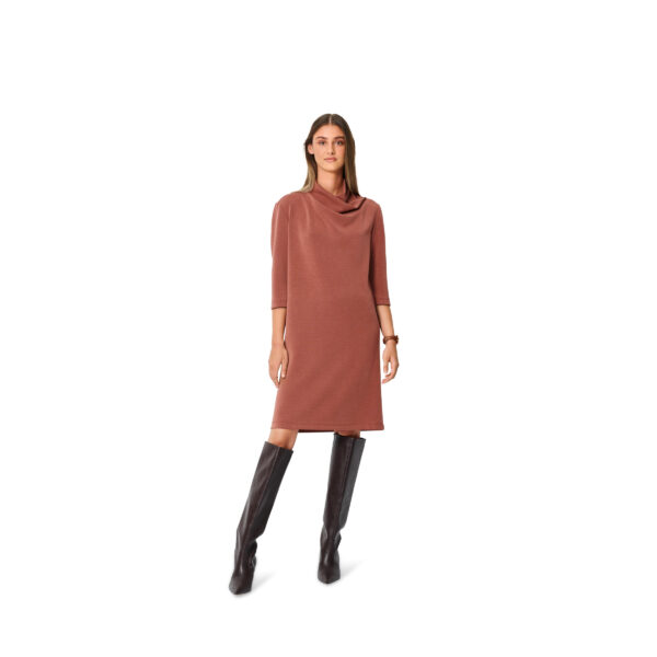 Burda Style Schnittmuster Nr. 5989 - Kleid und Bluse – raffinierter Stehkragen – Bild 2