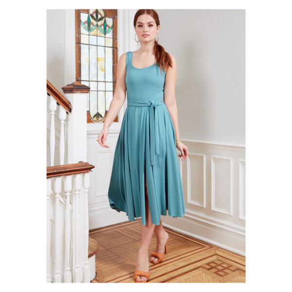 McCalls Schnittmuster M8215 - Fit & Flare Strickkleid mit Schärpe - 3 Varianten – Bild 2