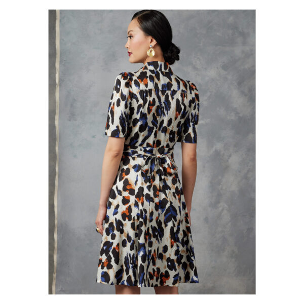 Vogue Schnittmuster V1908 - Kleid mit Sattel und Hemdkragen – Bild 5