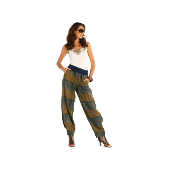Burda Schnittmuster - Hose - Schlupfhosen - bequemer Bund - Nr. 7400 – Bild 3