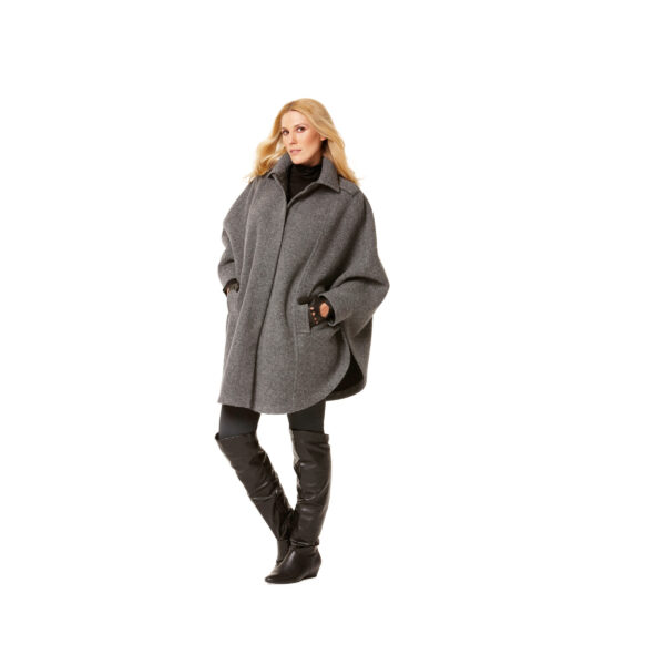 Burda Style Schnittmuster - Cape - Nr. 7422 – Bild 2