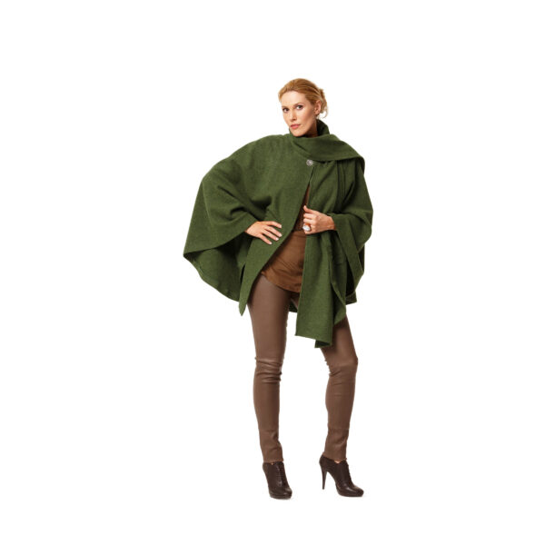 Burda Style Schnittmuster - Cape - Nr. 7422 – Bild 4