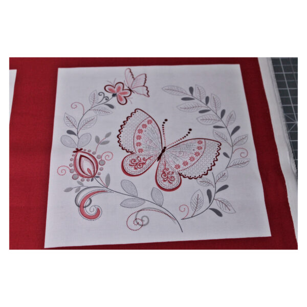 13.80 EURO/ m - Patchworkstoff, Scarlet Stitches, Schmetterlinge, Blumen, Panel 61 cm, rot/weiß – Bild 6