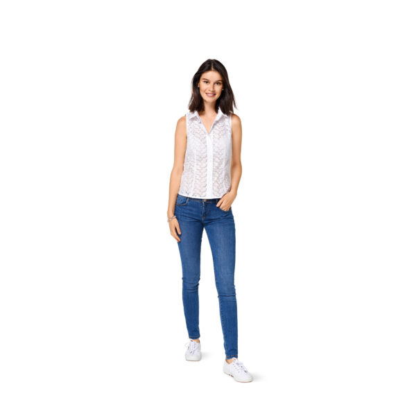 Burda Style Schnittmuster - Bluse - Hemdkragen oder Stehkragen - Nr.6527 – Bild 2