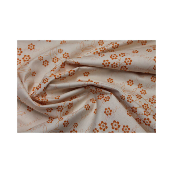 Reststück Baumwollstoff - 110 x 112 cm - Patchwork - Blumenranke - Schriften - orange, beige – Bild 4