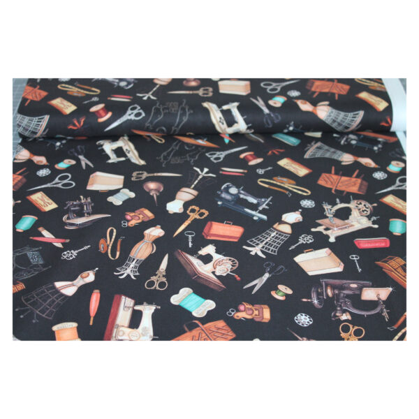 13.80EUR/m - Baumwollstoff - Patchworkstoff - Nähmaschinen, Knöpfe, Puppen - schwarz/ beige/ orange – Bild 2