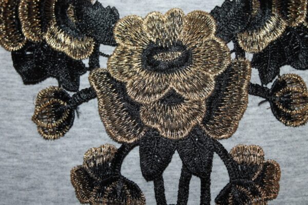 ausgefallener Spitzenkragen - Einsatz, Spitzenbesatz - 33x41 cm - Polyester - schwarz/gold – Bild 3