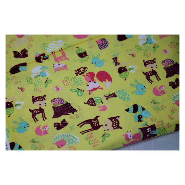 Reststück - Patchworkstoff - Baumwolle Waldtiere -  1,50 m x 112 cm - gelb – Bild 2