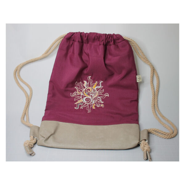 erprobter Rucksack - Turnbeutel - Wanderbeutel - bestickt - Sonne, bordeaux – Bild 3