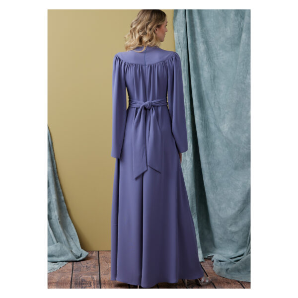 Vogue Schnittmuster V1921 - Kleid mit tiefem Ausschnitt und Bindeband – Bild 5