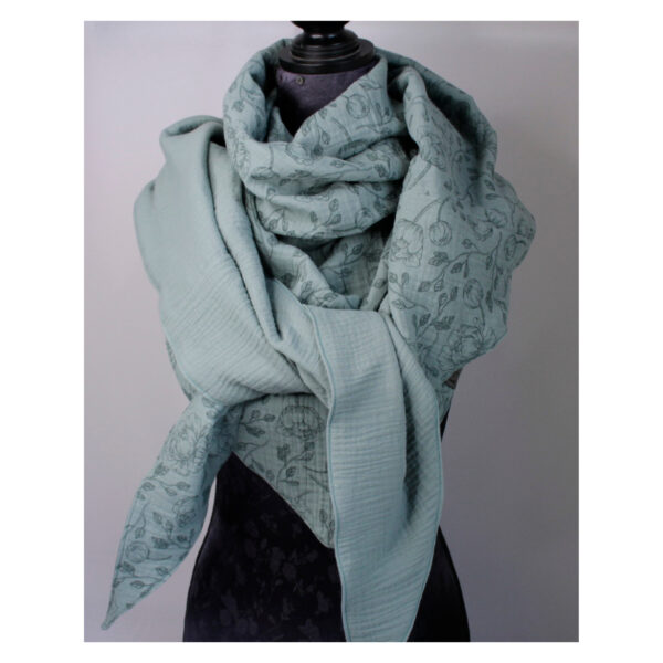 ein XXL Tuch - geschmackvolles Dreieckstuch - beliebter Musselin - dunkles Mint - Blumen - doppellagig - 2,40m x 1,50m
