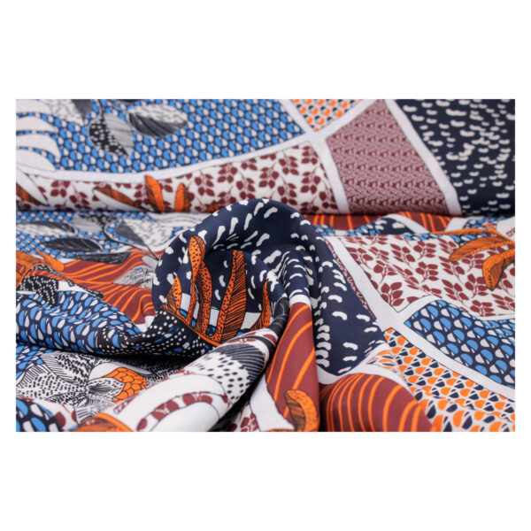 9.96EUR/m - samtig weiche Sandwashed Viskose - graphisches Muster - Blau-Orange – Bild 4
