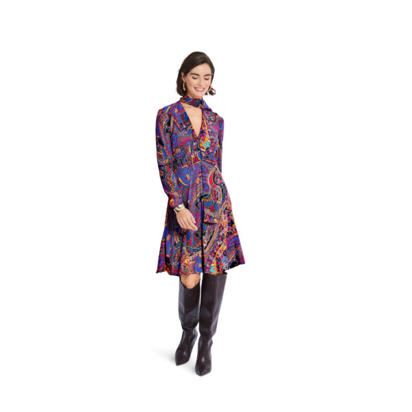 Burda Style Schnittmuster Nr. 5885 - Kleid - feminin - glockig ausgestellt – Bild 5
