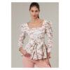 McCalls Schnittmuster M8388 - Bluse mit Schösschen und Karreeausschnitt – Bild 2