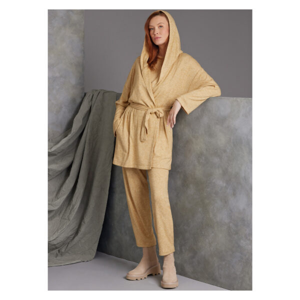 Vogue Schnittmuster V1975 - Freizeitkleidung für Damen – Bild 4