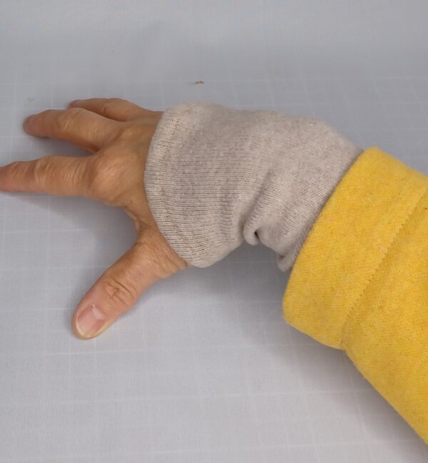 Armstulpen - Stulpen mit abgerundeter Kante vorn -  Strick - Altrosa - STu - altrosa – Bild 2