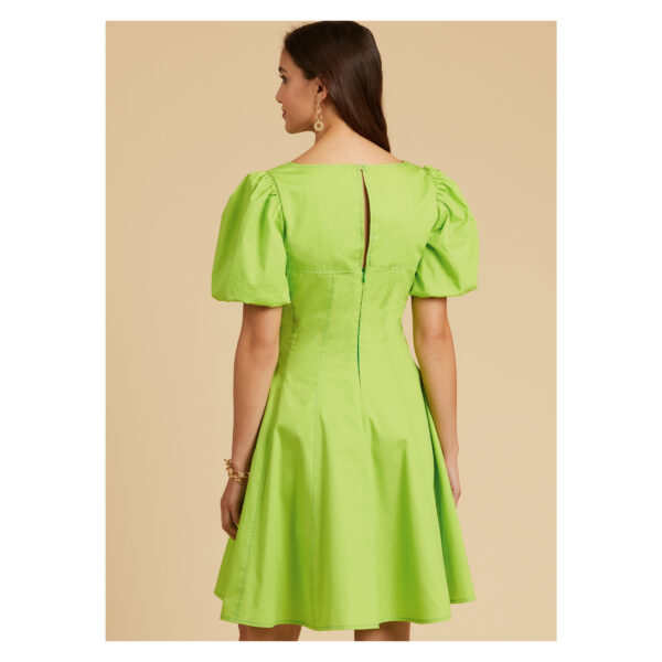 McCalls Schnittmuster M8405 - sommerliches Kleid mit weit beschwingtem Rock – Bild 6