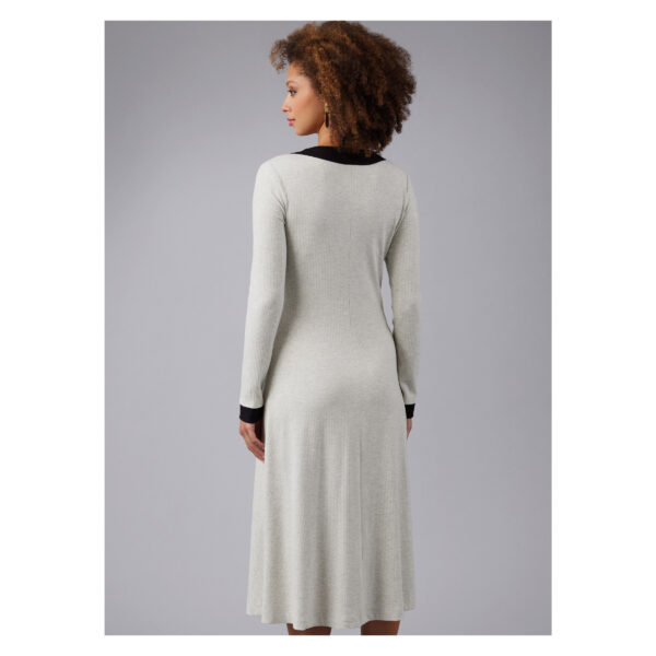 McCalls Schnittmuster M8434 -  Kleid mit Karree Ausschnitt und Knopfblende – Bild 6