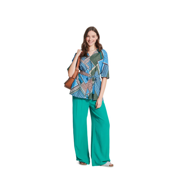 Burda Easy Schnittmuster Nr. 5776 - Bluse - V-Ausschnitt - 3 Varianten – Bild 6