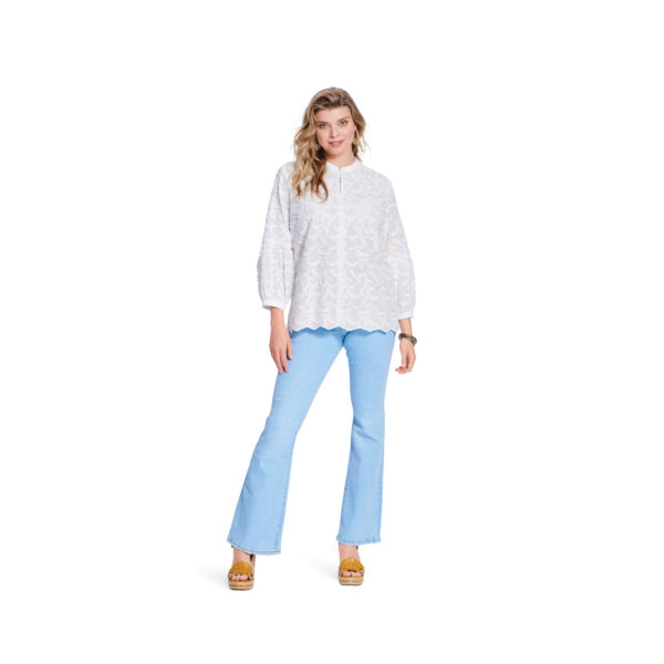 Burda Style Schnittmuster Nr. 5839 - Bluse - Stehkragen - 2 Varianten – Bild 5