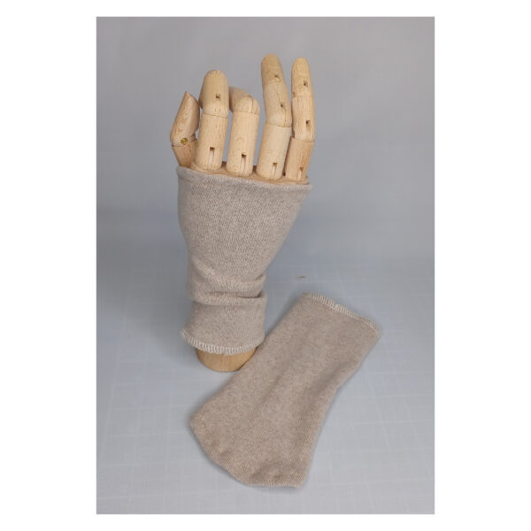 Armstulpen - Stulpen mit abgerundeter Kante vorn -  Strick - beige