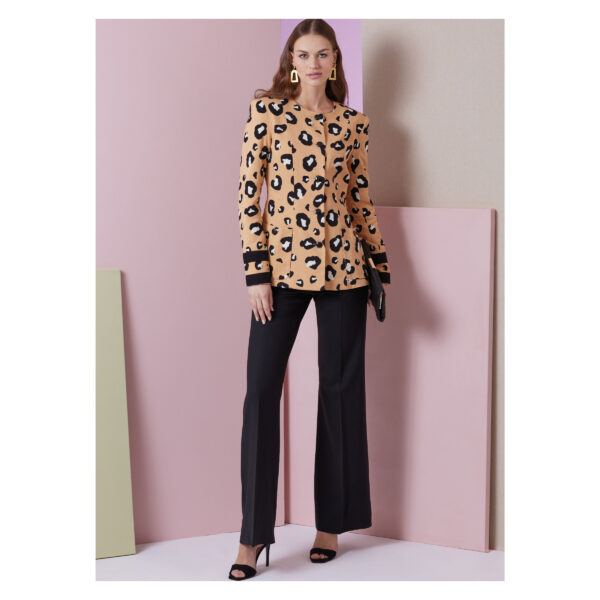 Vogue Schnittmuster - V2015 - taillierte Damenjacke, Blazer – Bild 4