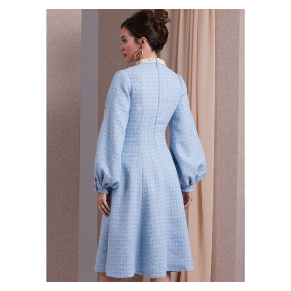 Vogue Schnittmuster V1983 - Kleid mit schön fallendem Glockenrock – Bild 5