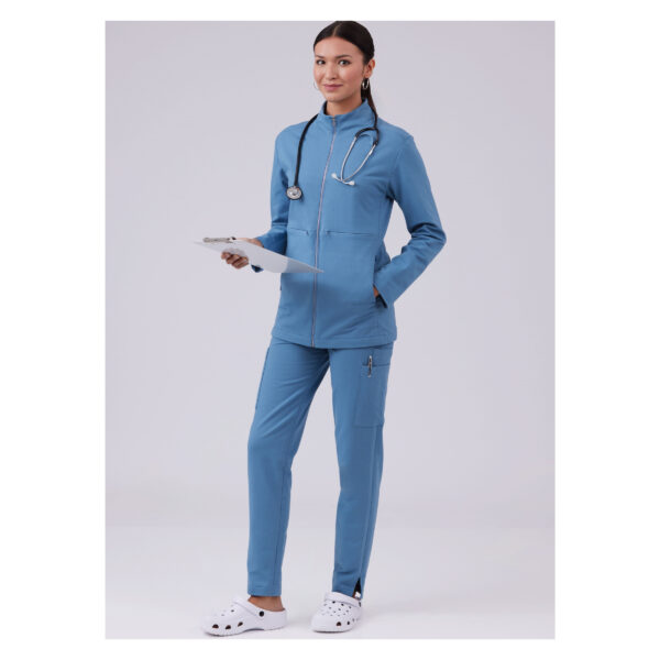 McCalls Schnittmuster M8468 - Jacke mit Reißverschluss, Weste und Hose für Damen – Bild 2