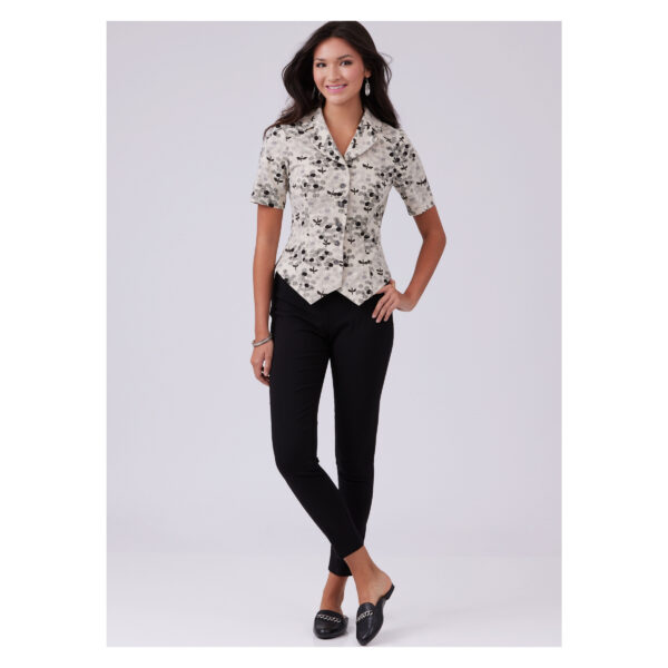 McCalls Schnittmuster M8451 - Bluse mit Ecke am vorderen Saumabschluss – Bild 5