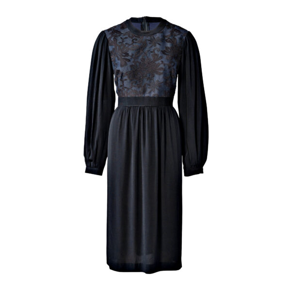 Burda Style Schnittmuster Nr. 5784 - Kleid - voluminöse Ärmel - Wickeloptik – Bild 3