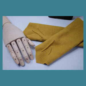 Senffarbene Armstulpen - Walkloden -  mit Biesen - WLK-senf