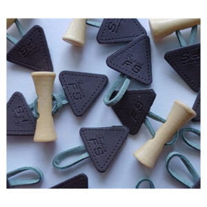 1 Set Knebelverschluß, Knebelknopf, Holzknopf mit Lederimitat, für Kinderkleidung, Braun/Grün