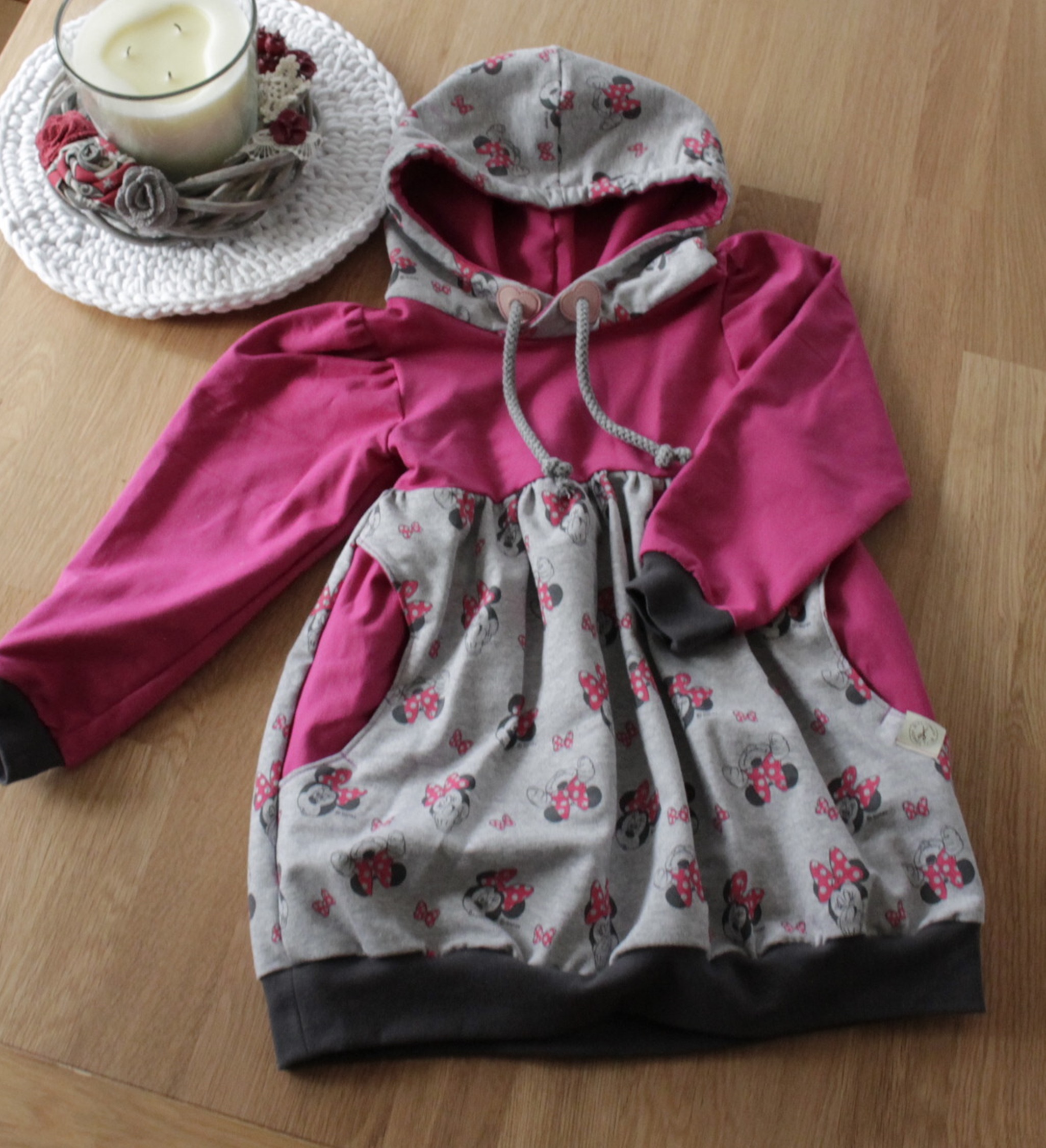 Ballonkleid Mädchen Gr. 116 – Mitwachskleid mit Kapuze „Mouse“ – Handmade Kinderkleid – Bild 5