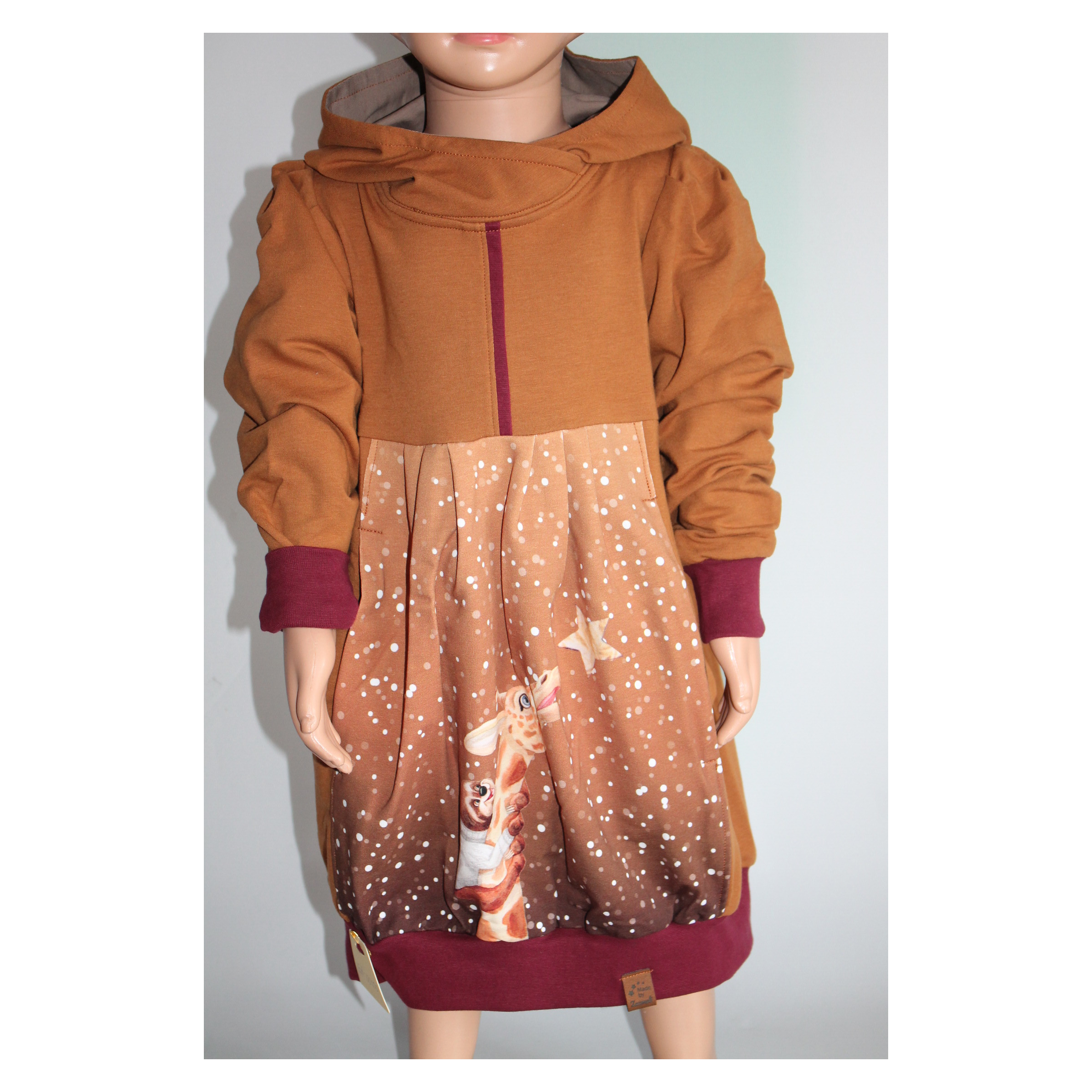 Ballonkleid Mädchen Gr. 116 – Mitwachskleid mit Kapuze „Sternehimmel“ – Handmade Kapuzenkleid Kinder