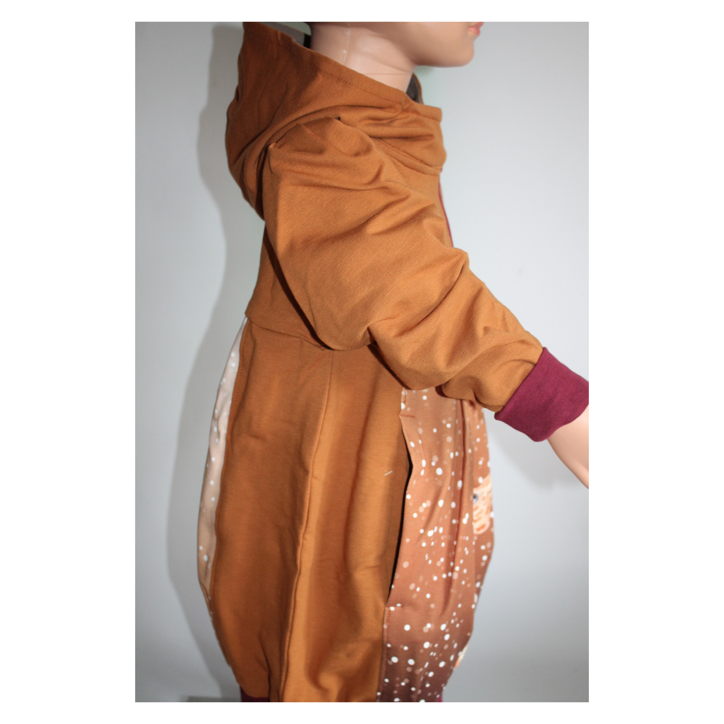 Ballonkleid Mädchen Gr. 116 – Mitwachskleid mit Kapuze „Sternehimmel“ – Handmade Kapuzenkleid Kinder – Bild 6