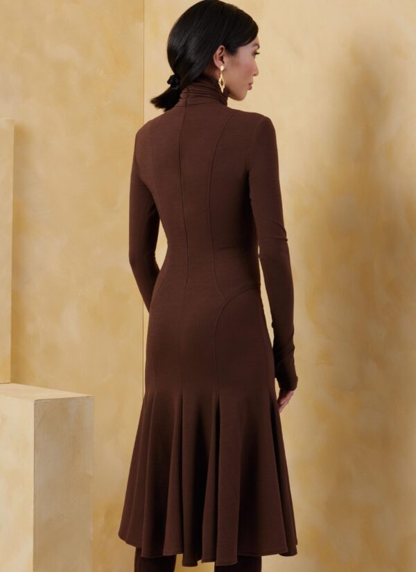 Vogue Schnittmuster V2064 - Jerseykleid mit Godetfalten am Saum – Bild 5