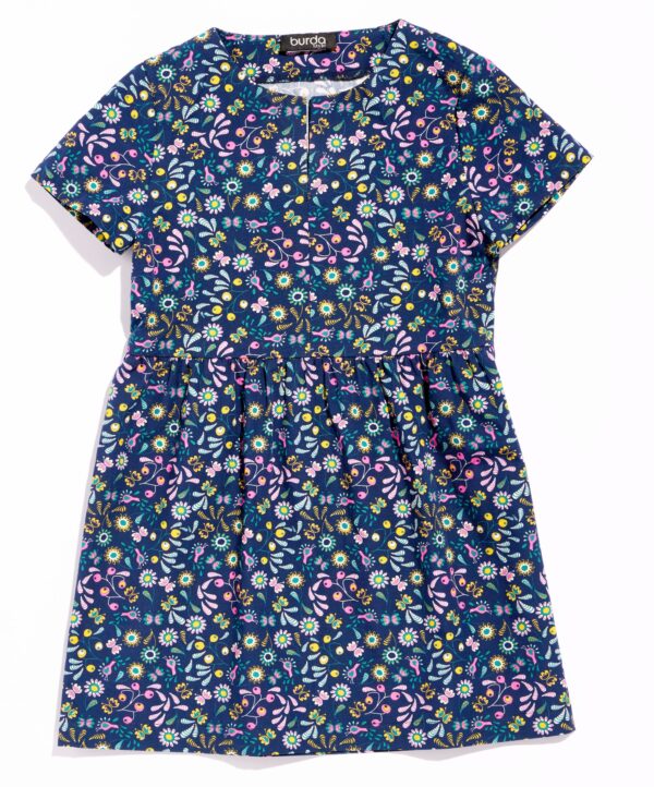 Burda Kids Schnittmuster Nr. 9212 - Kleid - Bubikragen oder Rüschen – Bild 3