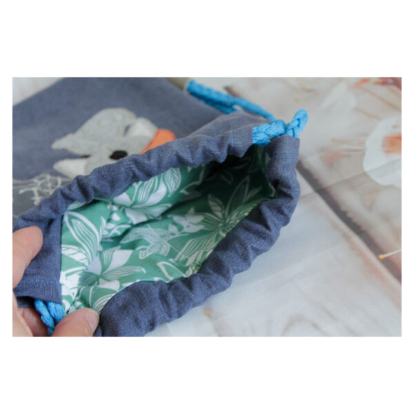 1 einzigartiger Kinderrucksack - Turnbeutel - Wanderbeutel - Leinen - Blau - Bär mit Regenschirm – Bild 8