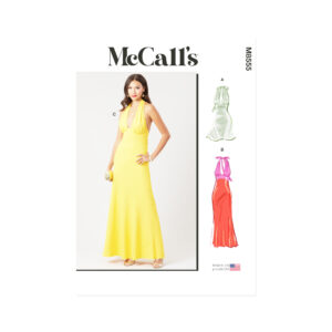 "Körperbetontes Sommerkleid genäht mit McCall’s Schnittmuster M8555 – figurbetontes Kleid aus Stretchstoff für warme Tage"