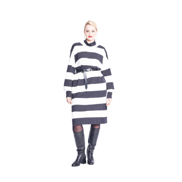 Burda Style Schnittmuster Nr. 5679 - Pullover oder Pulloverkleid – Bild 2