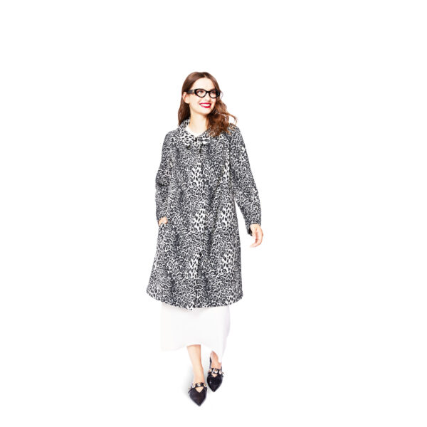 Burda Style Schnittmuster Nr. 5688 - leichte Damenjacke oder Damenmantel – Bild 2